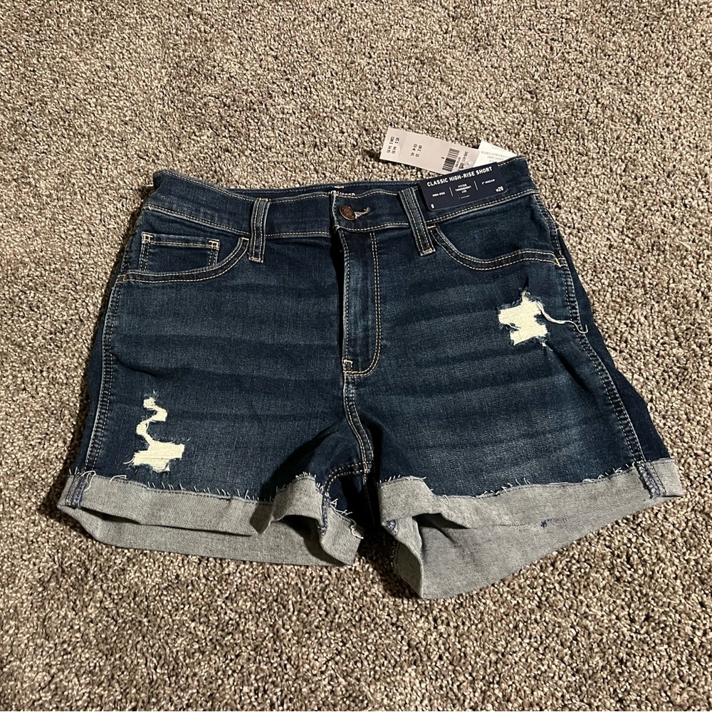 NWT Hollister Classic High-Rise Dark Blue Distressed Denim Shorts